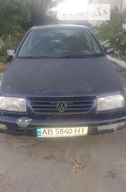 Седан Volkswagen Vento 1998 в Тростянці