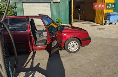 Седан Volkswagen Vento 1995 в 