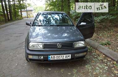 Седан Volkswagen Vento 1993 в Виннице