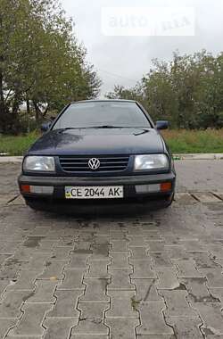 Седан Volkswagen Vento 1994 в Черновцах