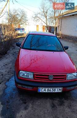 Седан Volkswagen Vento 1995 в Черкассах