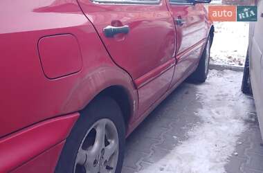 Седан Volkswagen Vento 1998 в Сумах