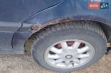 Седан Volkswagen Vento 1993 в 