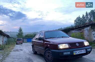 Седан Volkswagen Vento 1993 в Славуті