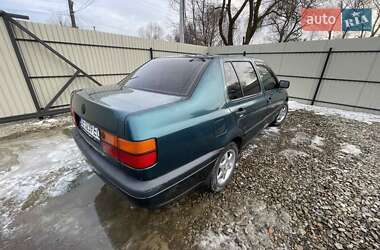 Седан Volkswagen Vento 1994 в Сторожинці