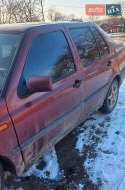 Седан Volkswagen Vento 1993 в 