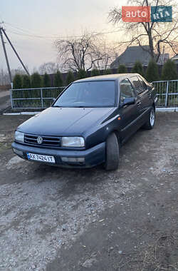 Седан Volkswagen Vento 1993 в Сумах