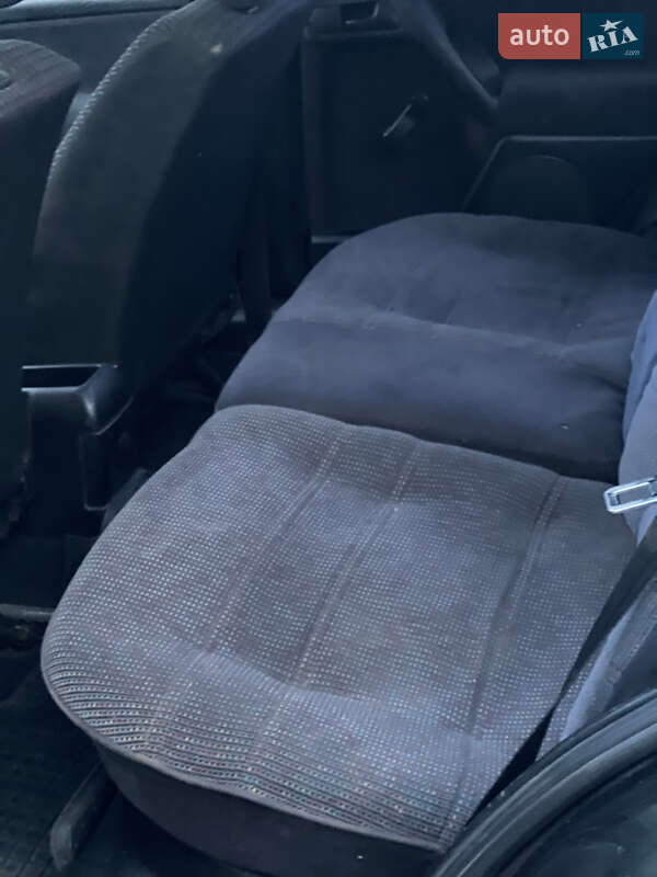 Седан Volkswagen Vento 1993 в Сумах