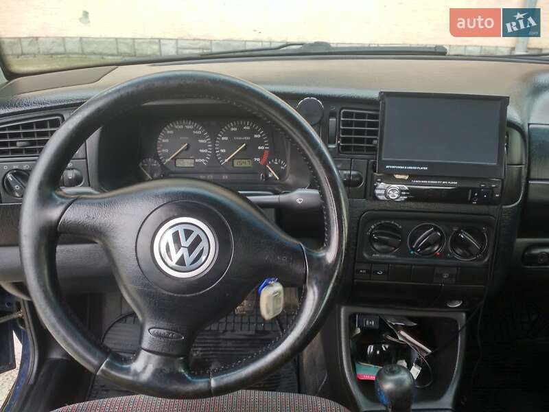 Седан Volkswagen Vento 1996 в Стрию