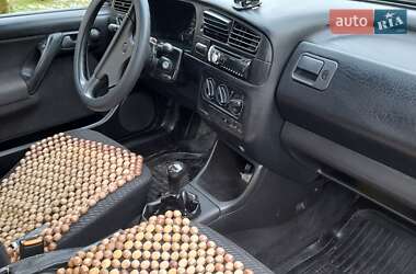 Седан Volkswagen Vento 1994 в 