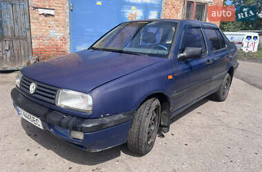 Седан Volkswagen Vento 1993 в Полтаве