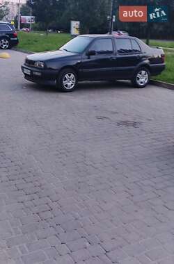 Седан Volkswagen Vento 1993 в Хмельницькому