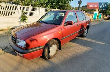 Седан Volkswagen Vento 1993 в 