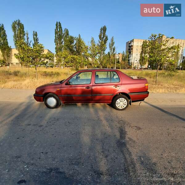 Седан Volkswagen Vento 1993 в Миколаєві фото 6 Седан Volkswagen Vento 1993 в Миколаєві