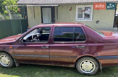 Седан Volkswagen Vento 1993 в Городенке