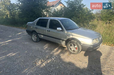 Седан Volkswagen Vento 1996 в Дрогобыче