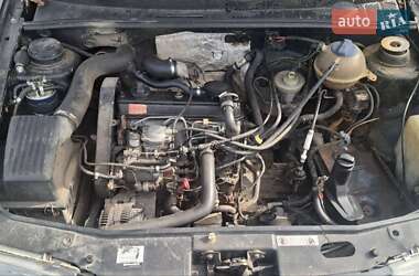 Седан Volkswagen Vento 1994 в 