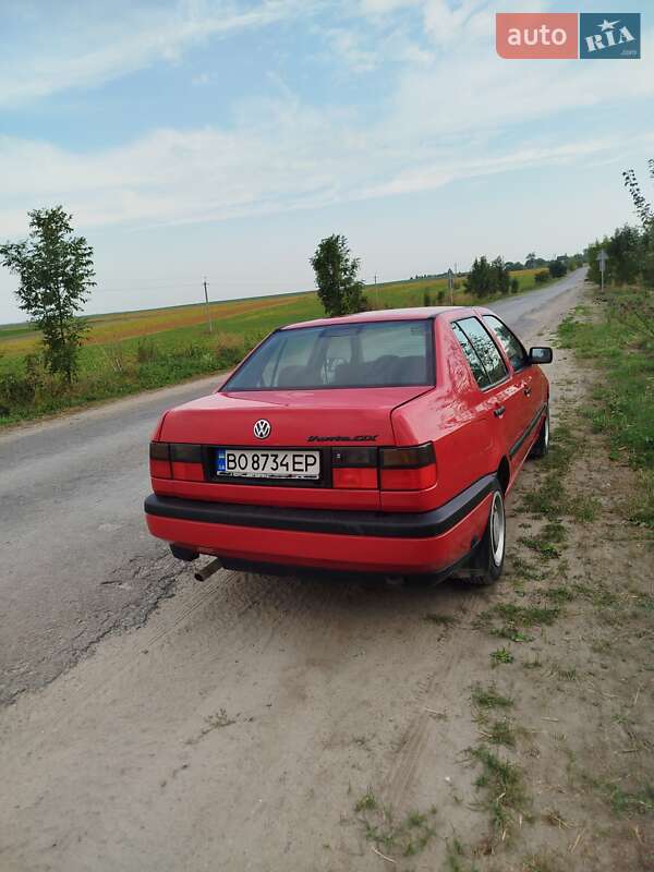 Седан Volkswagen Vento 1996 в Збаражі