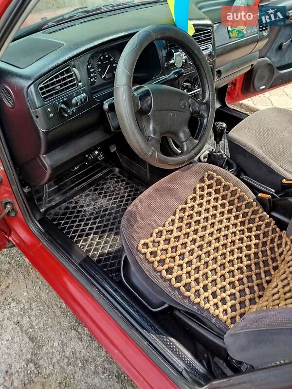 Седан Volkswagen Vento 1996 в Збаражі