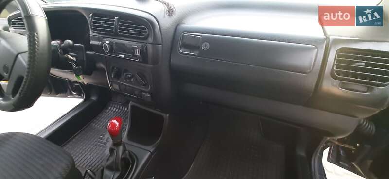 Седан Volkswagen Vento 1993 в Ромнах фото 13 Седан Volkswagen Vento 1993 в Ромнах