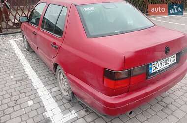 Седан Volkswagen Vento 1997 в 