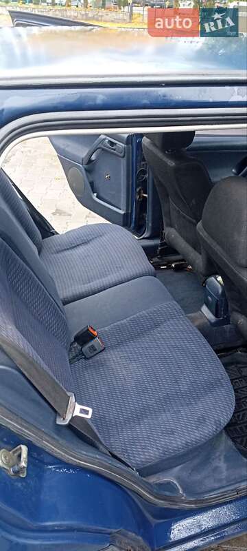 Седан Volkswagen Vento 1993 в Луцке фото 4 Седан Volkswagen Vento 1993 в Луцке