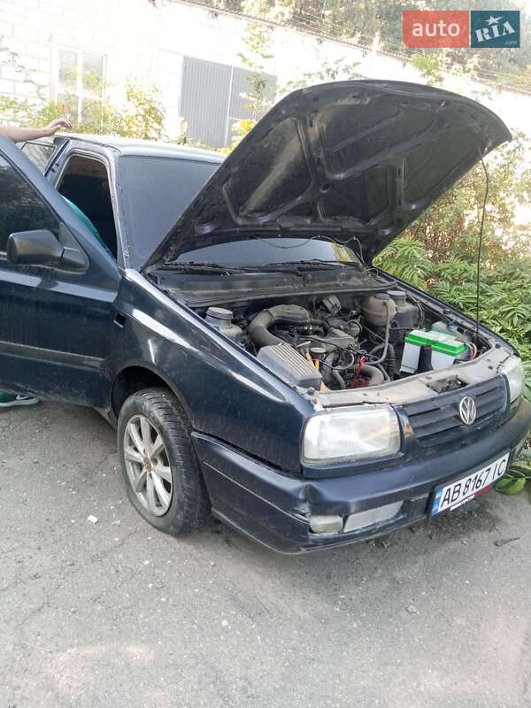 Седан Volkswagen Vento 1992 в Виннице