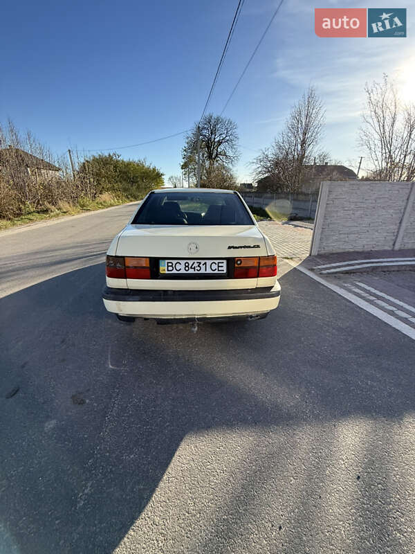 Седан Volkswagen Vento 1995 в Рава-Русской