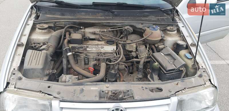 Седан Volkswagen Vento 1997 в Харькове