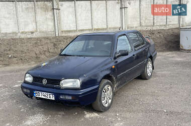 Седан Volkswagen Vento 1992 в Золотоноше