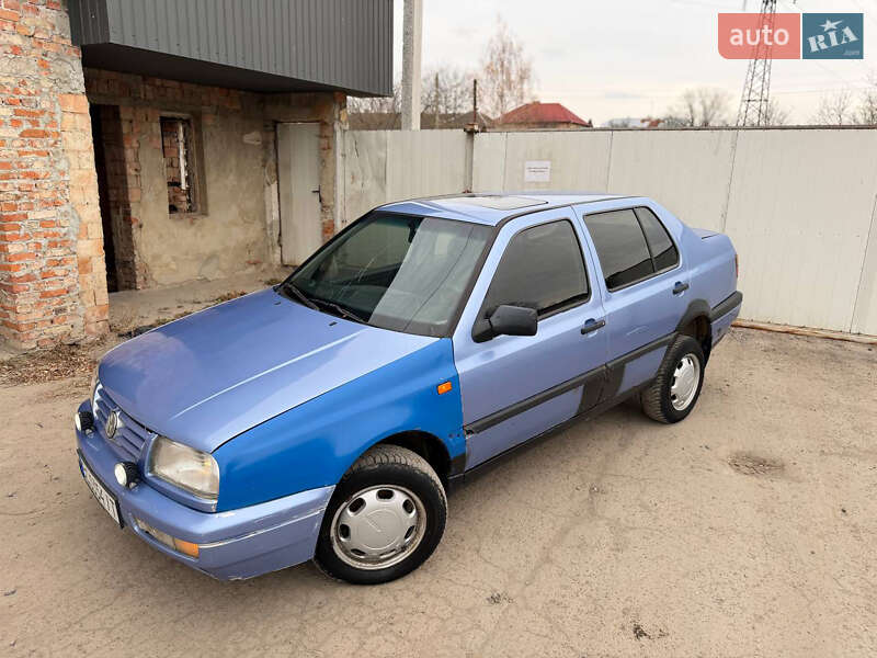 Седан Volkswagen Vento 1993 в Дрогобыче