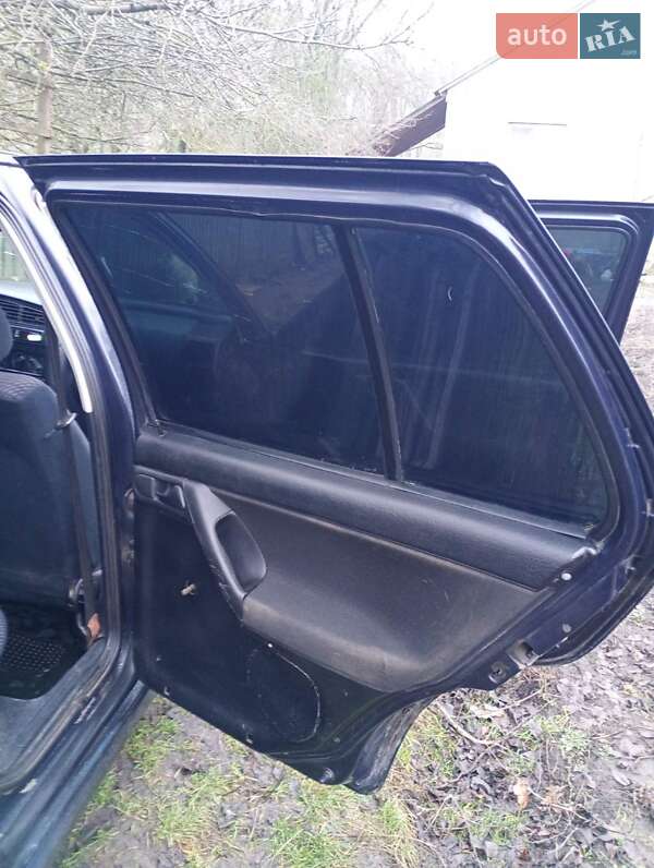 Седан Volkswagen Vento 1994 в Шишаках