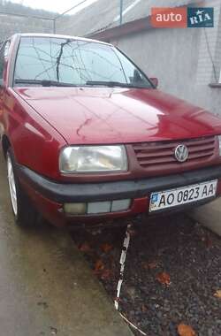 Седан Volkswagen Vento 1993 в Ужгороде
