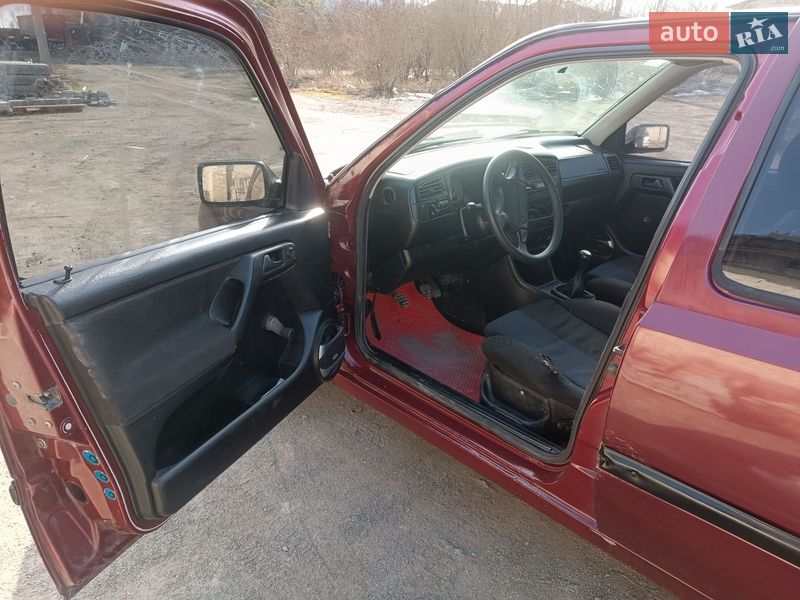 Седан Volkswagen Vento 1994 в Радивилове