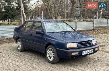 Седан Volkswagen Vento 1993 в Черновцах
