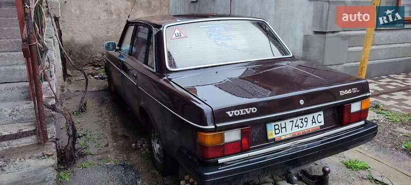 Универсал Volvo 244 1981 в Измаиле