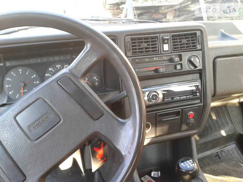 Хэтчбек Volvo 340 1986 в Львове