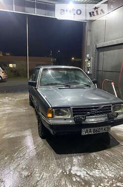 Хетчбек Volvo 340 1988 в Києві