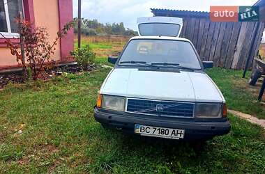 Хетчбек Volvo 340 1986 в Володимирі