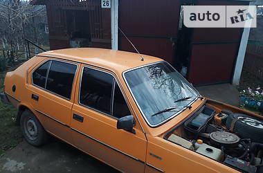 Хэтчбек Volvo 345 1981 в Хотине