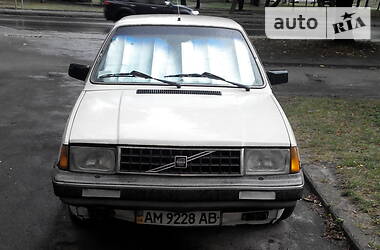 Хэтчбек Volvo 360 1986 в Ровно