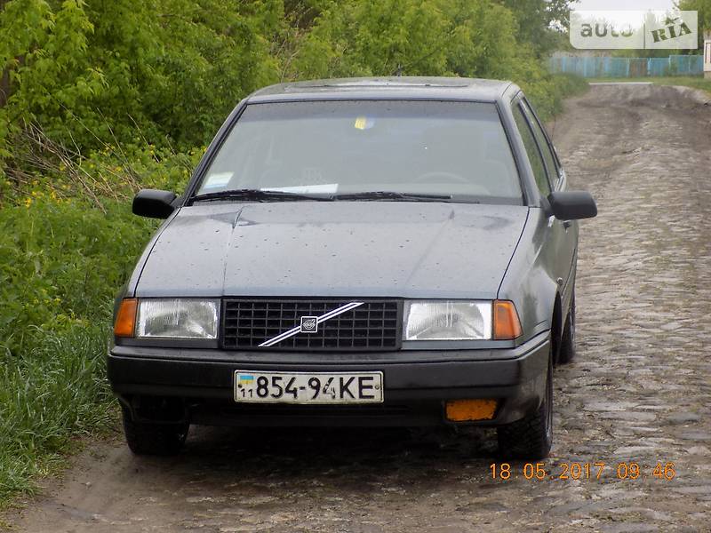 Хэтчбек Volvo 440 1989 в Путивле
