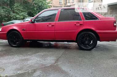 Хэтчбек Volvo 440 1996 в Киеве