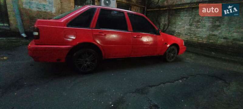 Хетчбек Volvo 440 1996 в Києві
