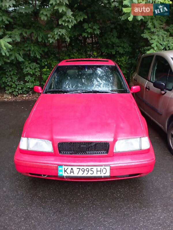 Хетчбек Volvo 440 1996 в Києві