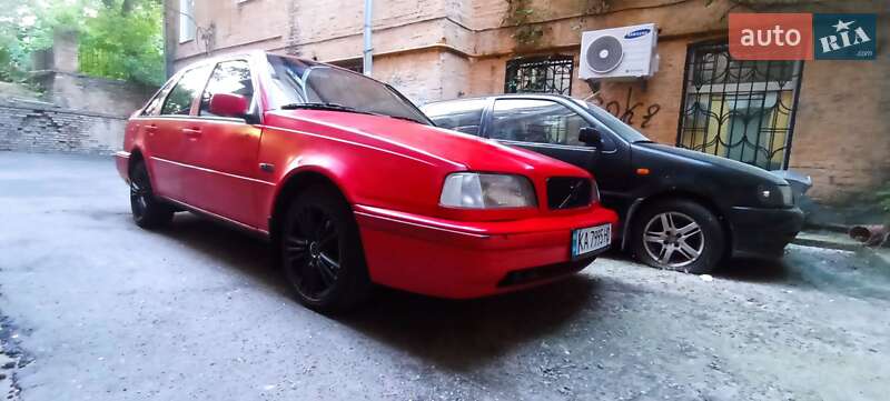 Хетчбек Volvo 440 1996 в Києві