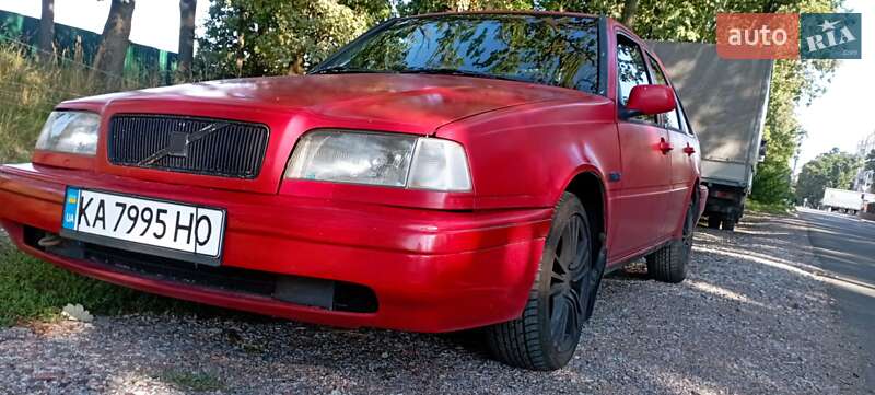 Хетчбек Volvo 440 1996 в Києві