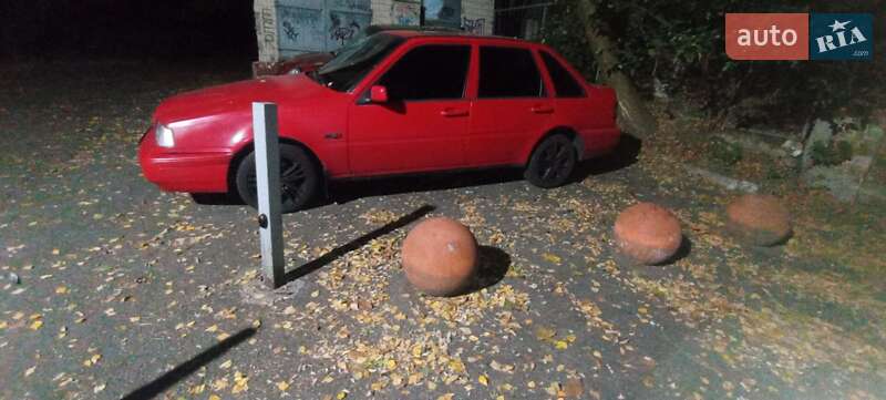 Хетчбек Volvo 440 1996 в Києві