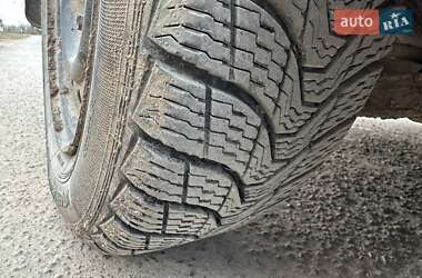 Хэтчбек Volvo 440 1991 в 