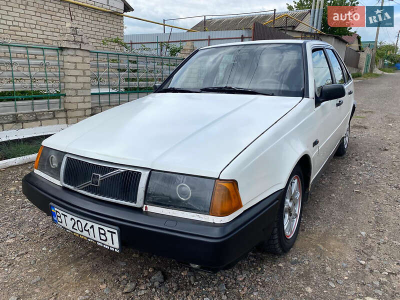 Хетчбек Volvo 440 1992 в Миколаєві